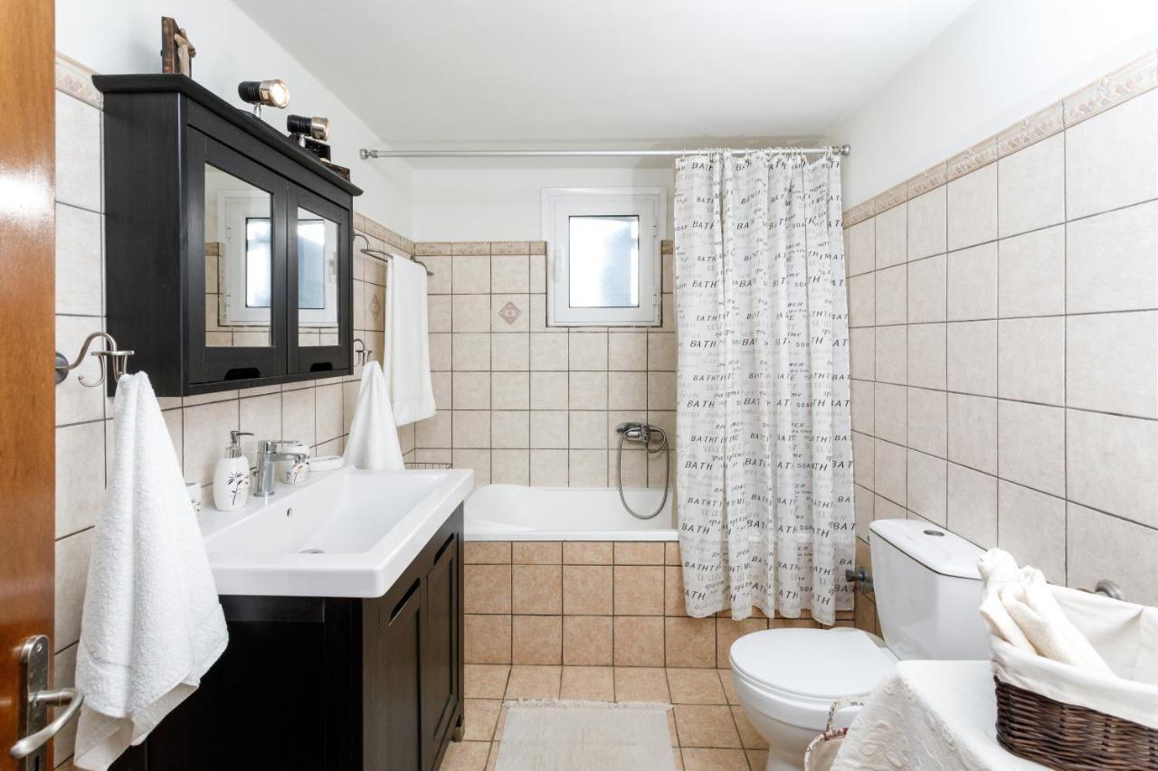 Fridas Place CChalikounas Buitenkant foto